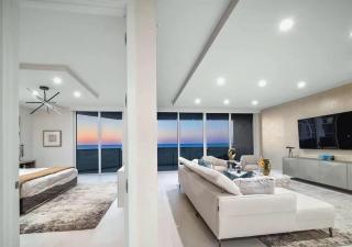 Beautifully Appointed 3 Bedroom Condo - Fort Lauderdale - 3