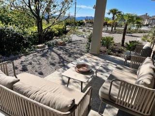 Villa St. Hedonist - 2