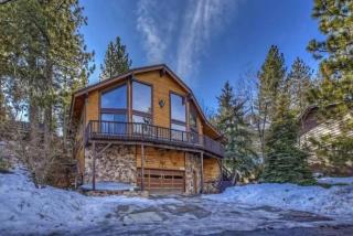 Charming Lakeside Retreat - 5