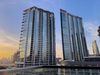 Naseem - Meydan Luxury, Stylish 1BR with Pool & Canal Views - Dubai - 5