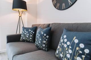 2Bed 2Bath Apartment Nr Old Trafford Parking - Manchester - 9