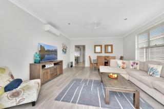 Ahoy Villa at Caves Beach Villas - Caves Beach - 7