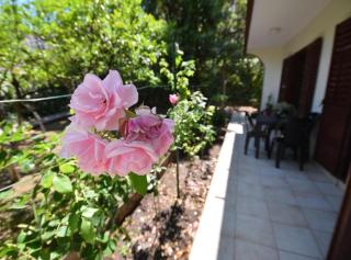 Cozy Igalo Retreat Ideal for Families - Igalo - 7