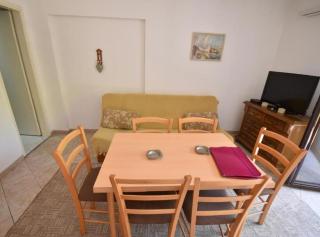 Cozy Igalo Retreat Ideal for Families - Igalo - 5