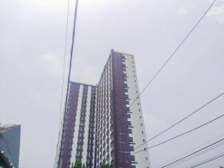 Fully Furnished Studio with Comfortable Design Dave Apartment By Travelio - Depok - 4