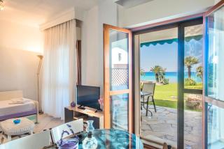 Blue Heaven Home by halu! Villas - Skala Fourkas - 9