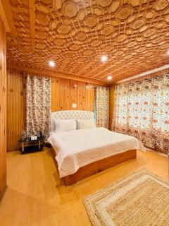 The Pinus Resort - Pahalgām - 4