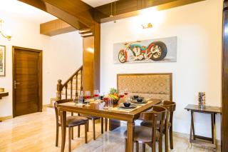 Alaya Stays Kasauli Woods Cottage 3 BHK Retreat with Outdoor Lounge & Balcony - 5