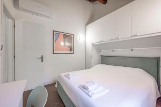 Piazza Ariostea Apartment - 1