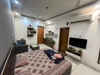Comfy studio - Noida - 0