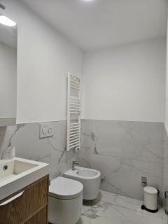 3-Bedroom - Sleeps 7 - With Gym - Milan - 5