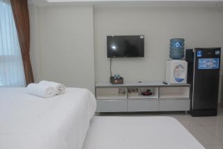 Elegant and Simply Studio Springlake Summarecon Apartment By Travelio - Bekasi - 6