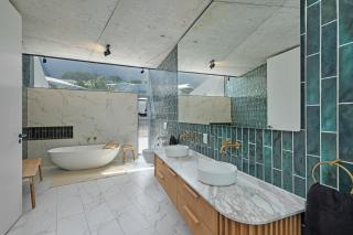 Finchley Villa - Cape Town - 8