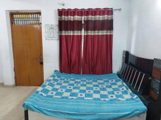 Varanasi bed and breakfast Homestay - Varanasi - 1