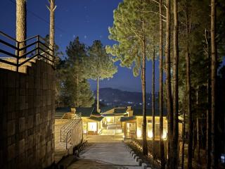 Hidden Hills Hotel & Resort - Mānsehra - 7