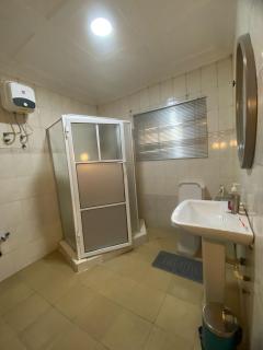 Luxury 2 Bedroom Apartment - 5