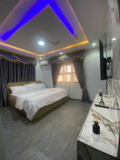 Luxury 2 Bedroom Apartment - 1