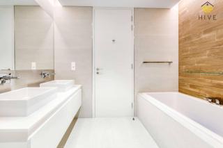 3 Bedroom With Sea View From Balcony and All Rooms - 2