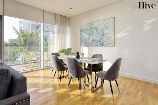 3 Bedroom With Sea View From Balcony and All Rooms - 1