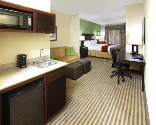 Holiday Inn Express & Suites Maumelle by IHG - 8