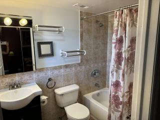 Ultra Spacious Penthouse - Apt 2 - 3 Combo -15 Mins from NYC - Union City - 5