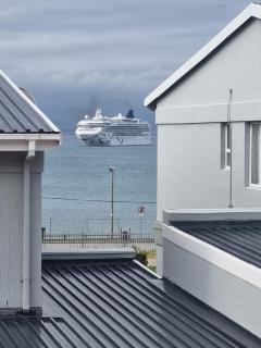 Suite at Bay - 1