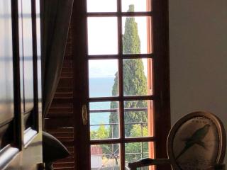 The Acropolis Window - Athene - 0