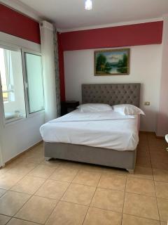 Zisi Rooms - Sarandë - 3