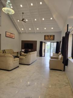 Mountain Breeze Villa - 5