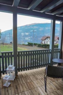 Surfers Studio with Beach, near Interlaken and Grindelwald - Därligen - 2