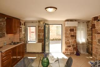 Kentos Charming Stone Escape Near Fishing Harbor - 8