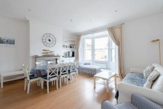 Beken House - Cowes - 9