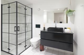 Designer 2 BR Home with Private Balcony - Copenaghen - 5