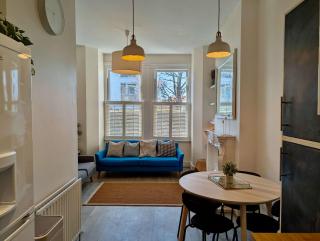Stunning Flat With Free Parking - Londra - 3