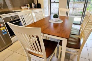 Bird of Paradise Townhouse 2 at Sunlight Swan Beerwah sleeps 6 - Beerwah - 6