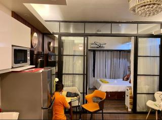 Air Residence T1 Amazing Makati Luxury Condo 66 sq m 300Mbps Fast - Manila - 3