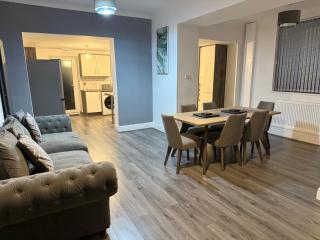 Elegance meets Comfort - Birmingham - 5