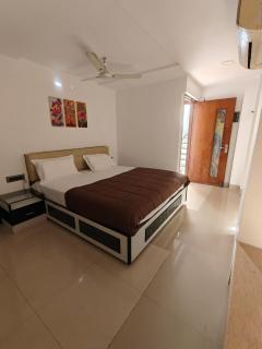 Spacious Garden Facing 2 BHK in Sanpada 5 mins from DY Patil Stadium - 0