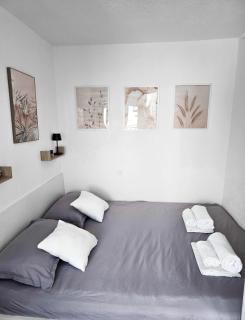 Private bedroom with bathroom - Baška Voda - 1
