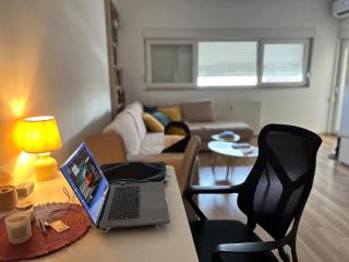 Lots of light and oh so cozy - Pristina - 6