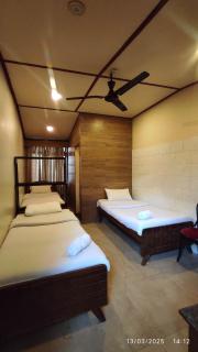 Baba Tourist Lodge - 9