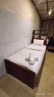 Baba Tourist Lodge - 7