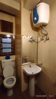 Baba Tourist Lodge - 4