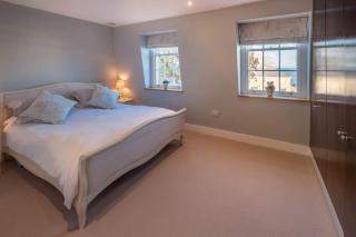 The Retreat - Cowes - 8