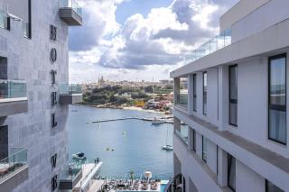 Designer seaside 2BR APT with WIFI and AC & comfy beds by 360 Estates - Il-Gżira - 5