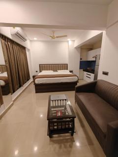 Garden-View Studio Apartment in Sanpada, Navi Mumbai - Navi Mumbai - 9