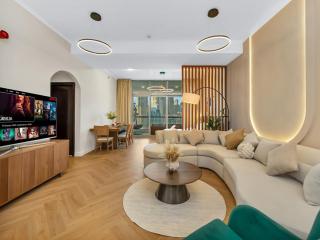 Luxury 4BR - Full Marina View - High Floor Bliss - 1