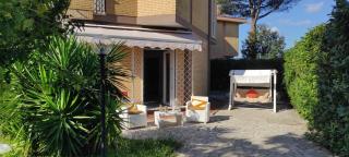Villa con giardino 3 chilometri dal mare - Casale la Cogna - 0