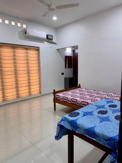 Cheers Home Stay - Pala - 2