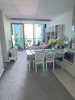 Cozy apt in Melbourne CBD Homestay - Melbourne - 2